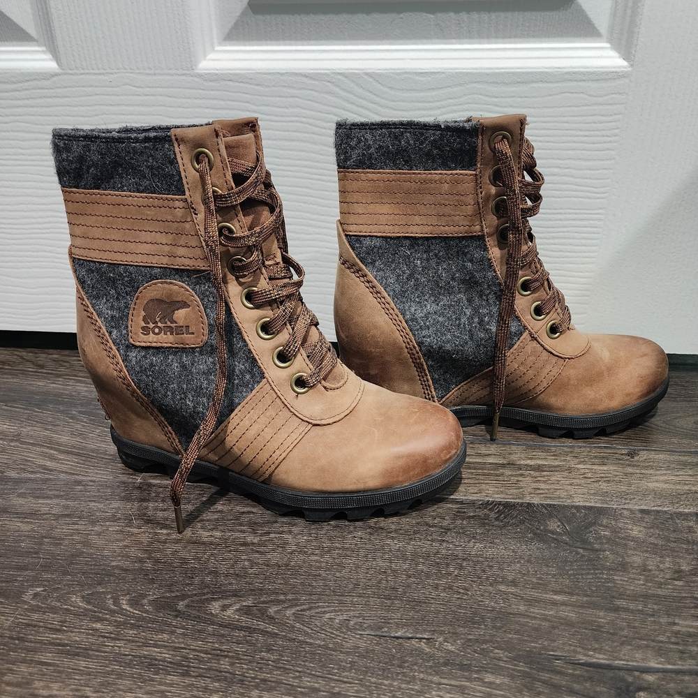 Sorel Lexie II Women Wedge Boots Brown Gray Felt Round Toe Lace Up Size 7